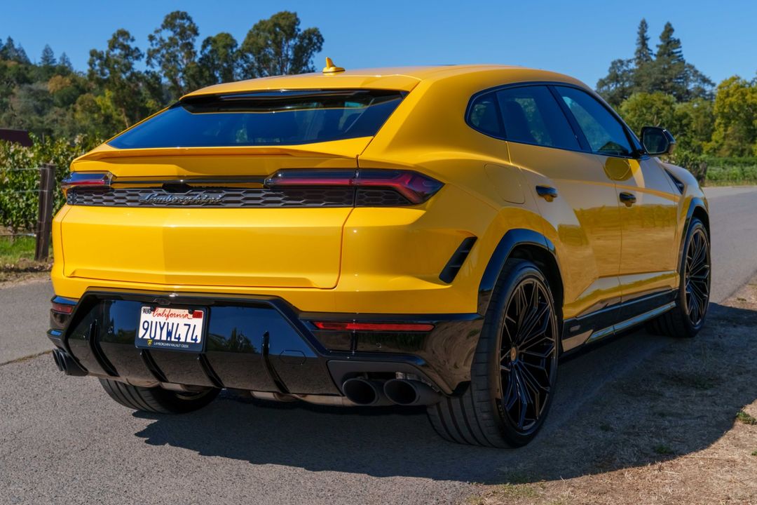 2025 Lamborghini Urus