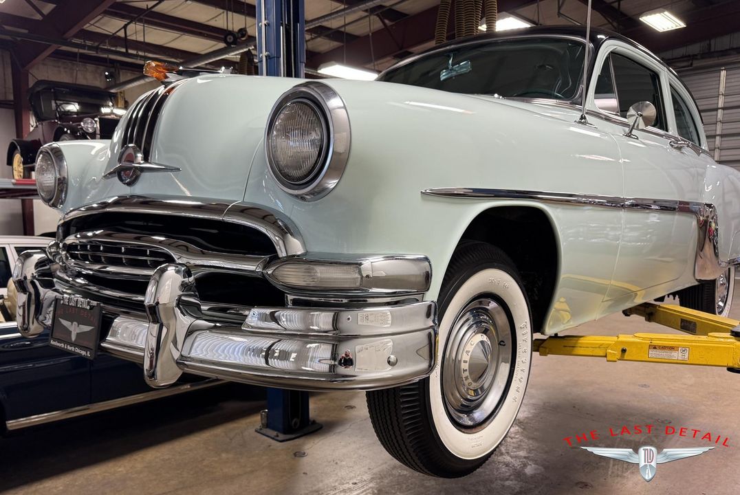 1954 Pontiac Chieftain