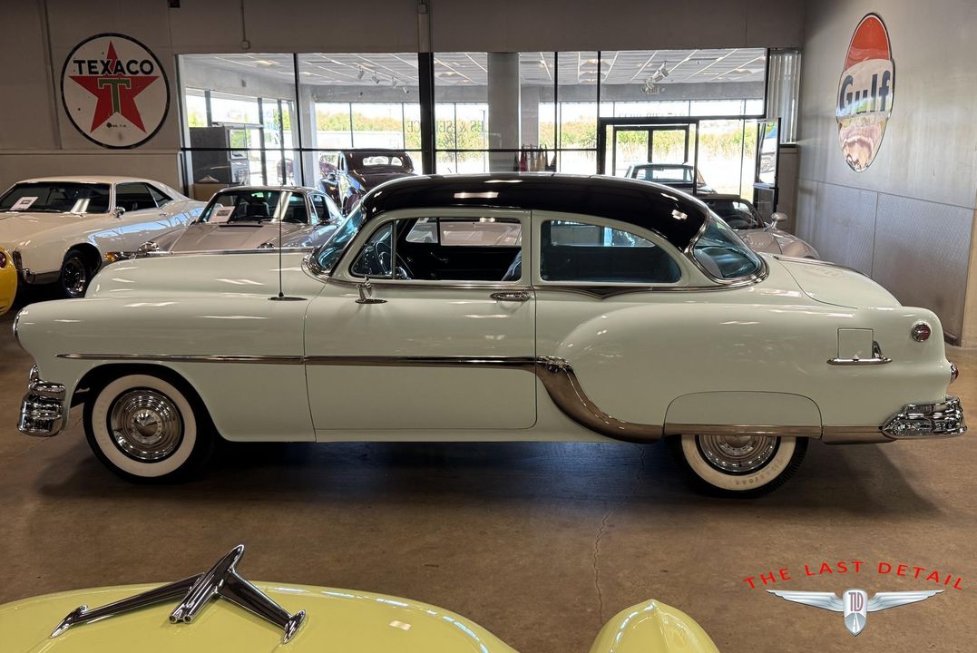 1954 Pontiac Chieftain