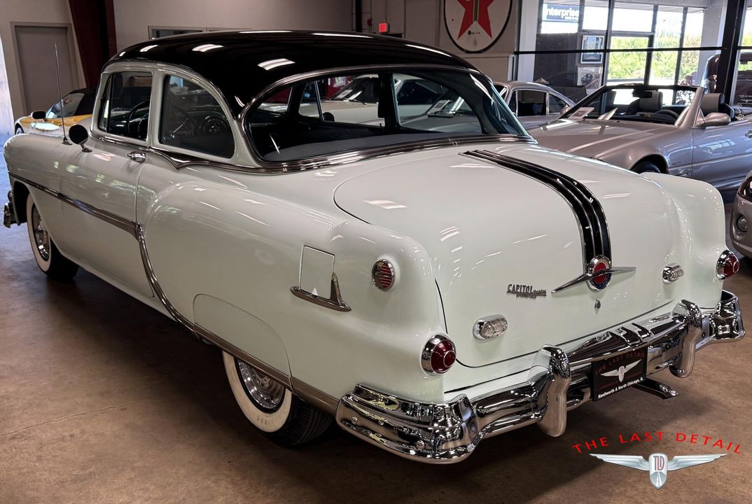 1954 Pontiac Chieftain