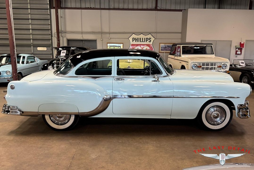 1954 Pontiac Chieftain