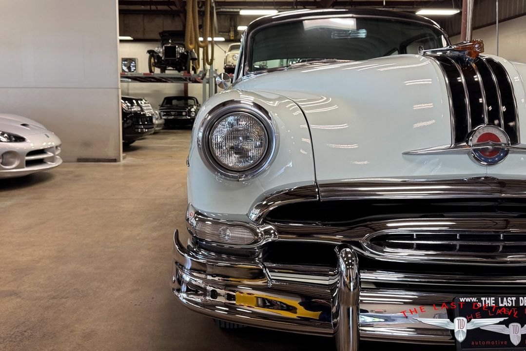 1954 Pontiac Chieftain