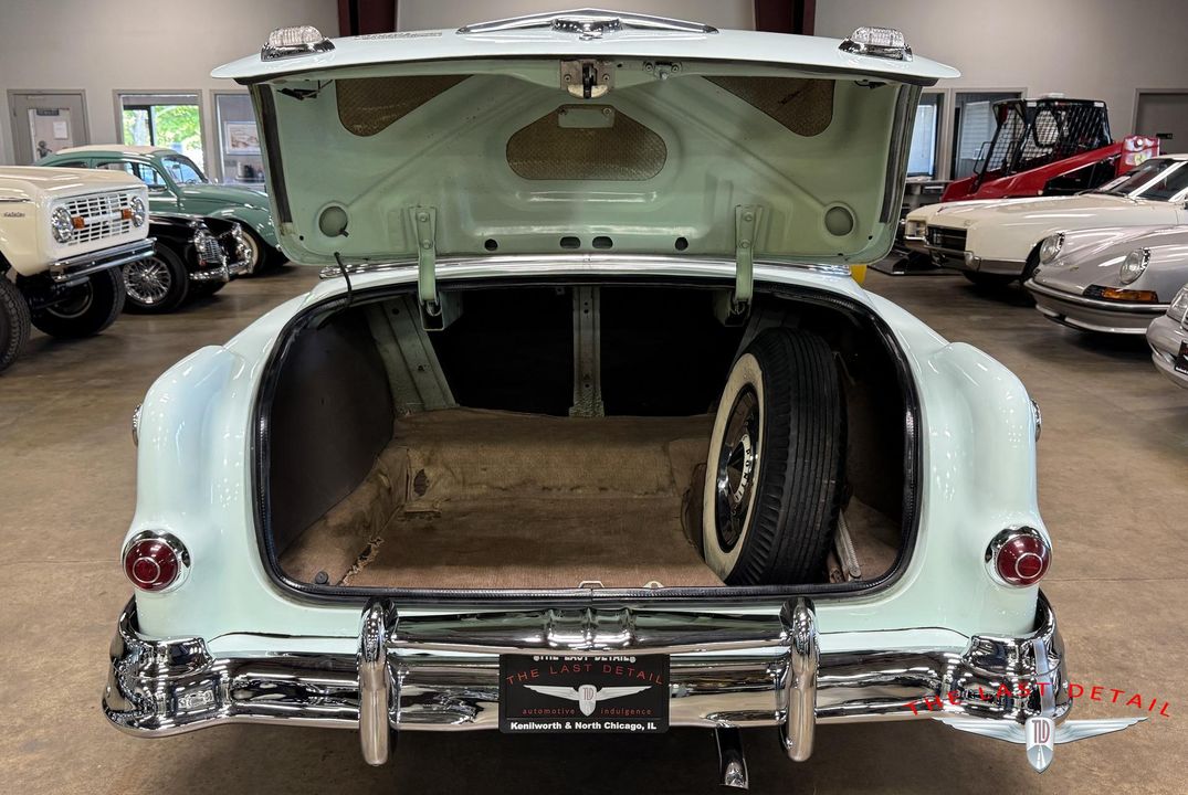 1954 Pontiac Chieftain