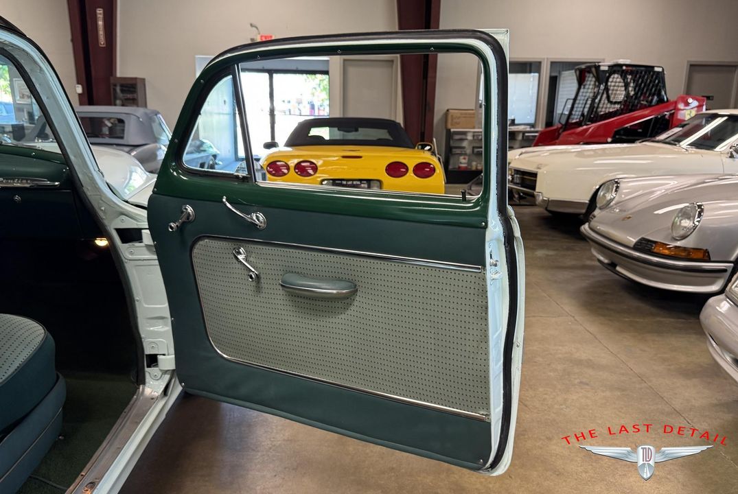 1954 Pontiac Chieftain