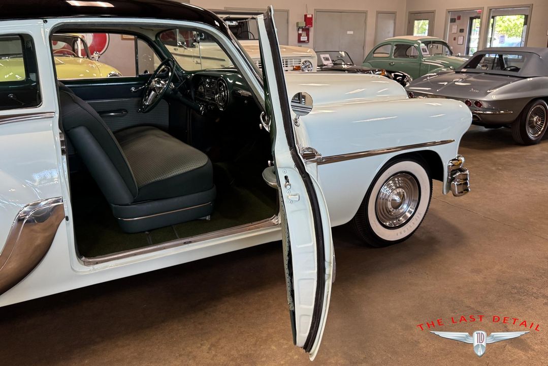 1954 Pontiac Chieftain