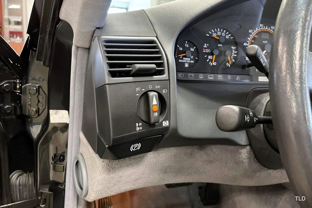 1993 Mercedes-Benz 500-Class