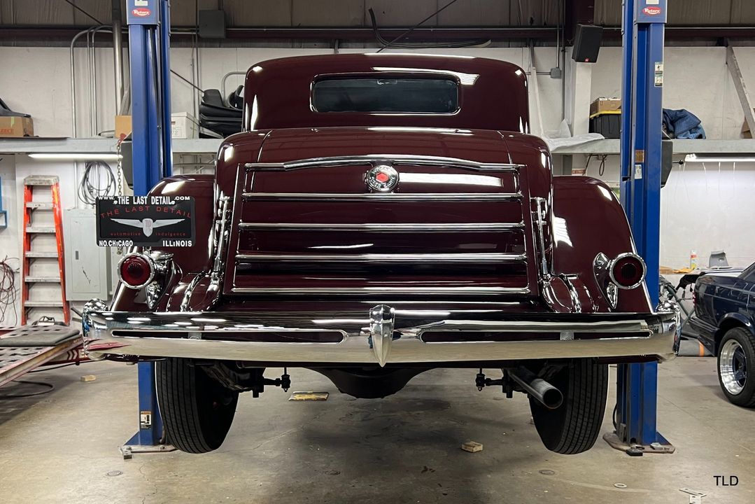 1934 Packard Super Eight