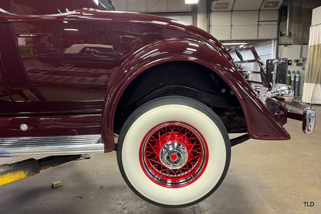 1934 Packard Super Eight