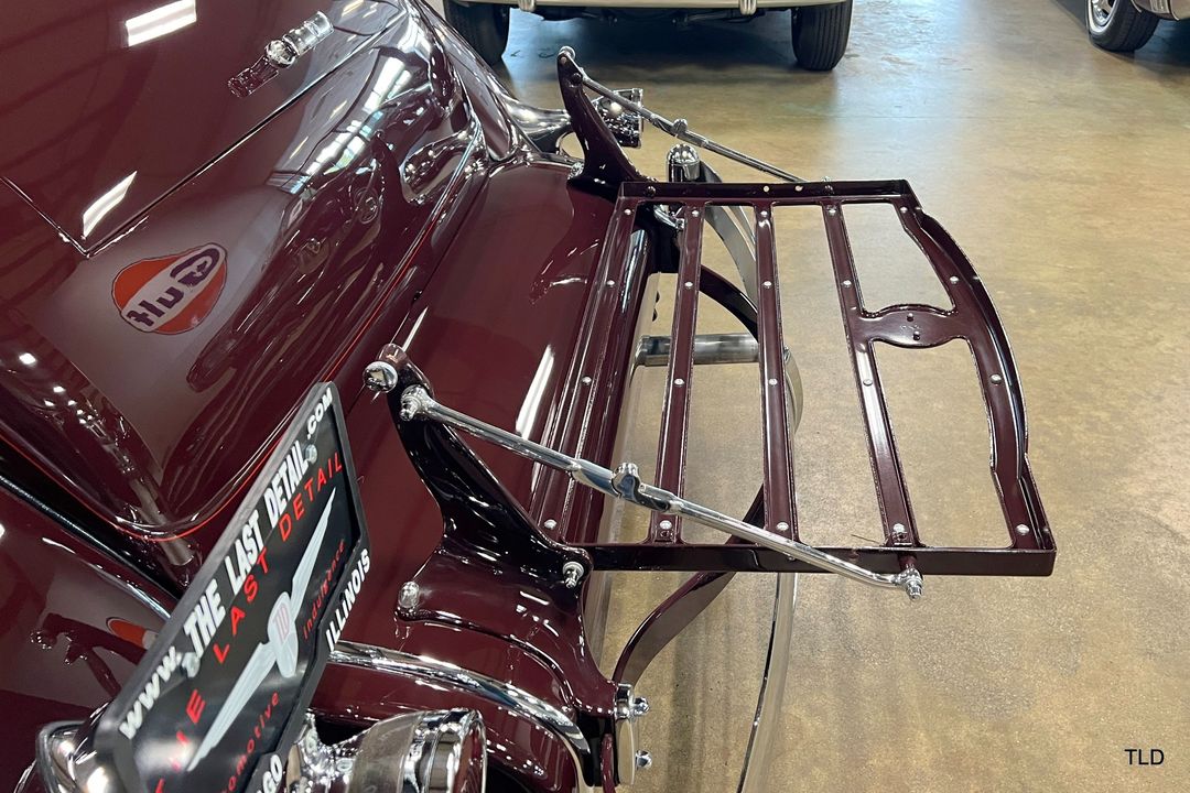 1934 Packard Super Eight