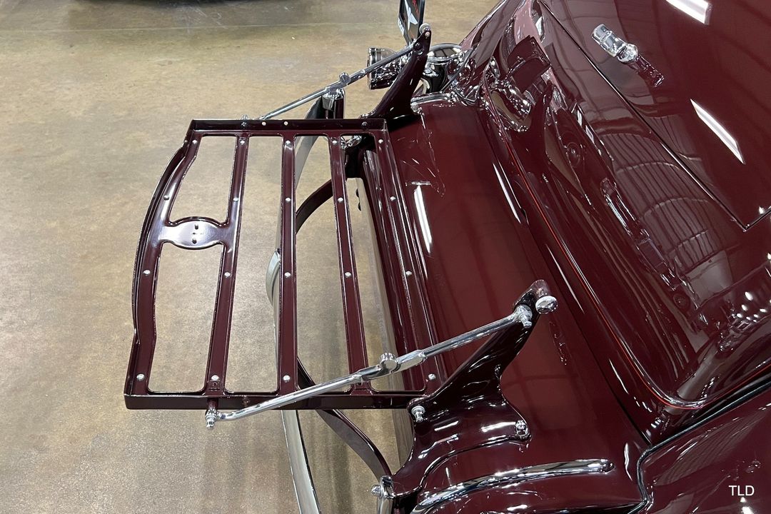 1934 Packard Super Eight
