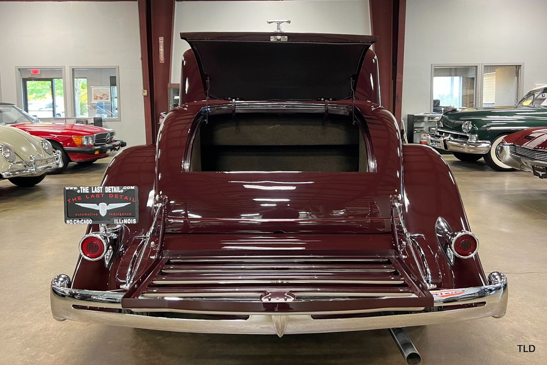 1934 Packard Super Eight