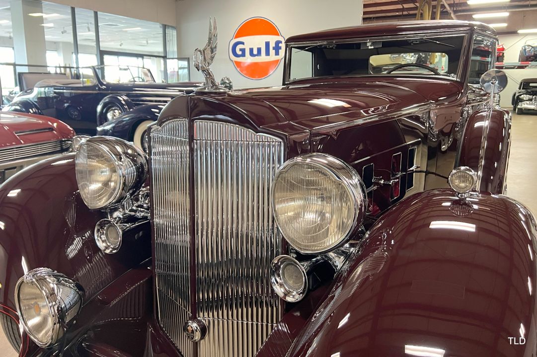 1934 Packard Super Eight