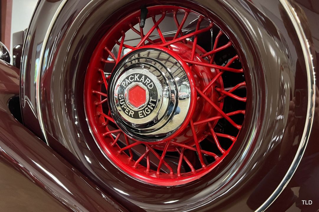 1934 Packard Super Eight
