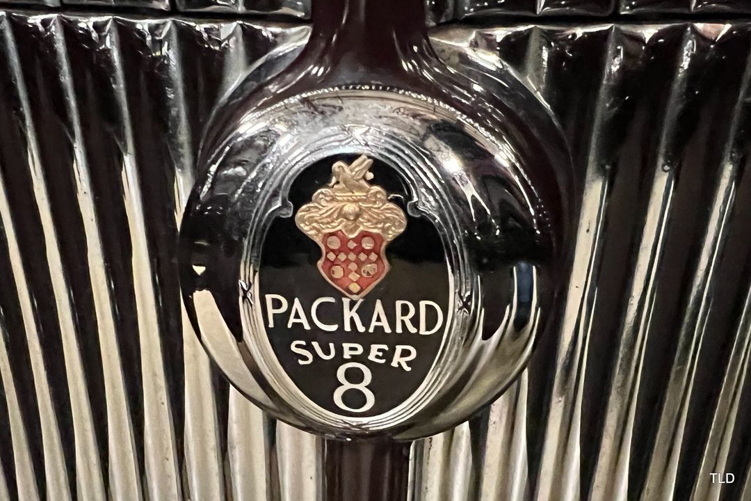 1934 Packard Super Eight