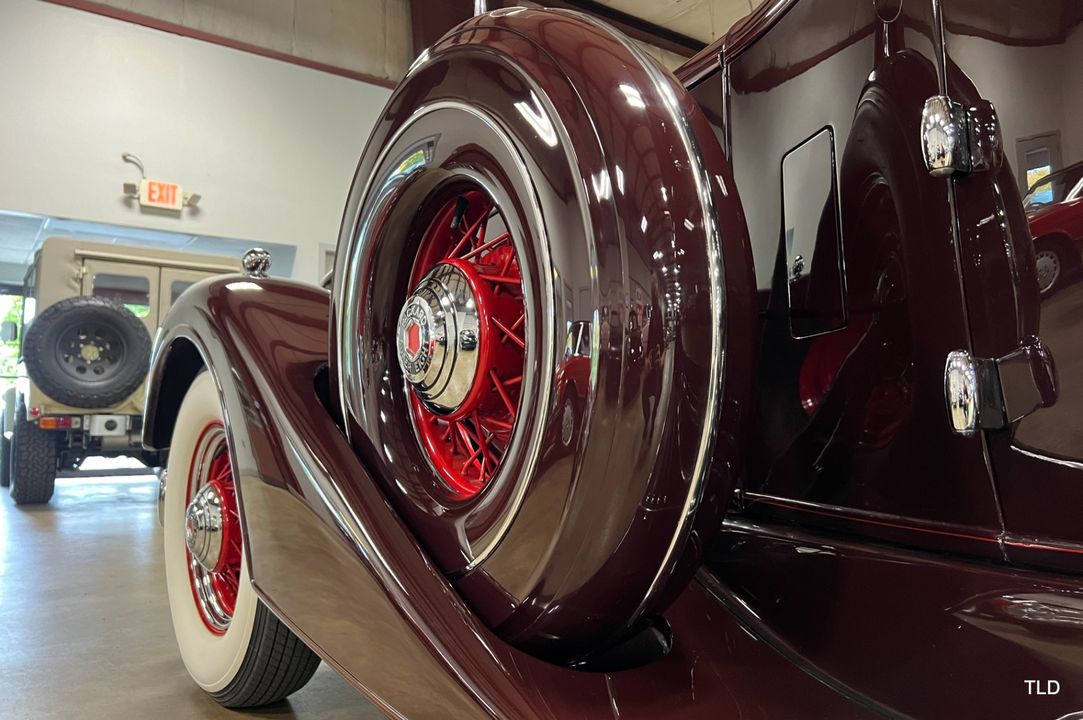 1934 Packard Super Eight