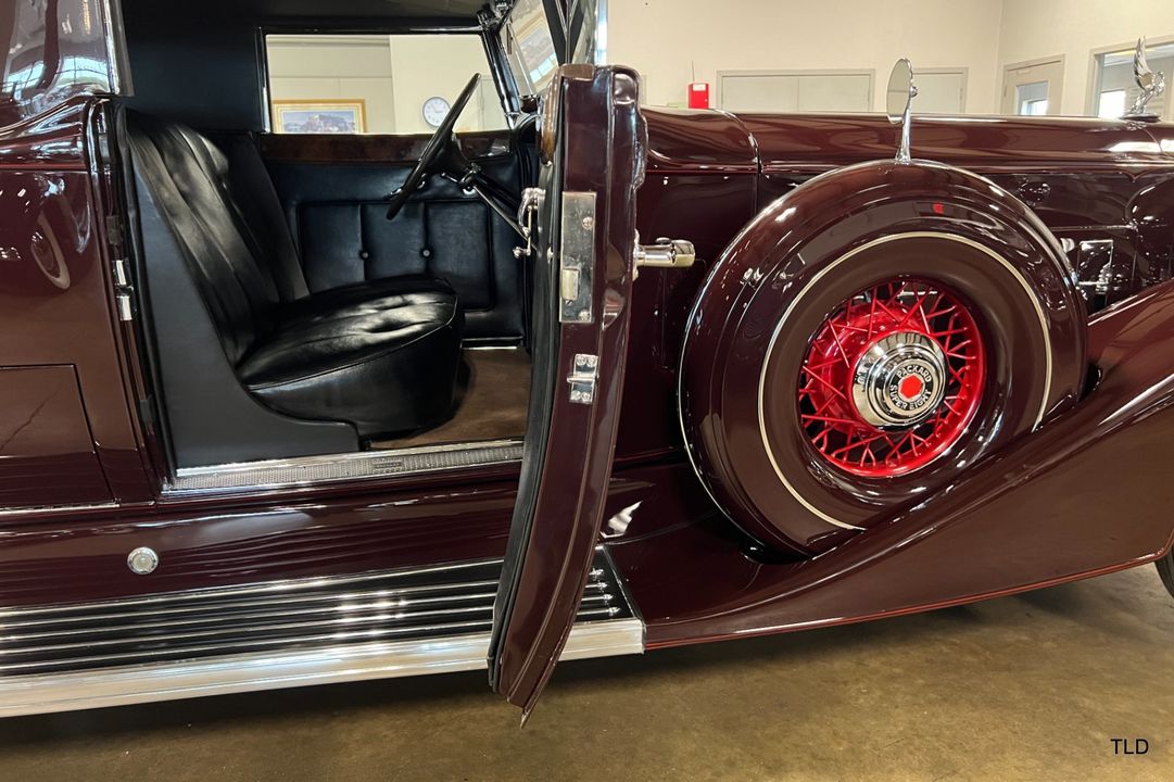 1934 Packard Super Eight