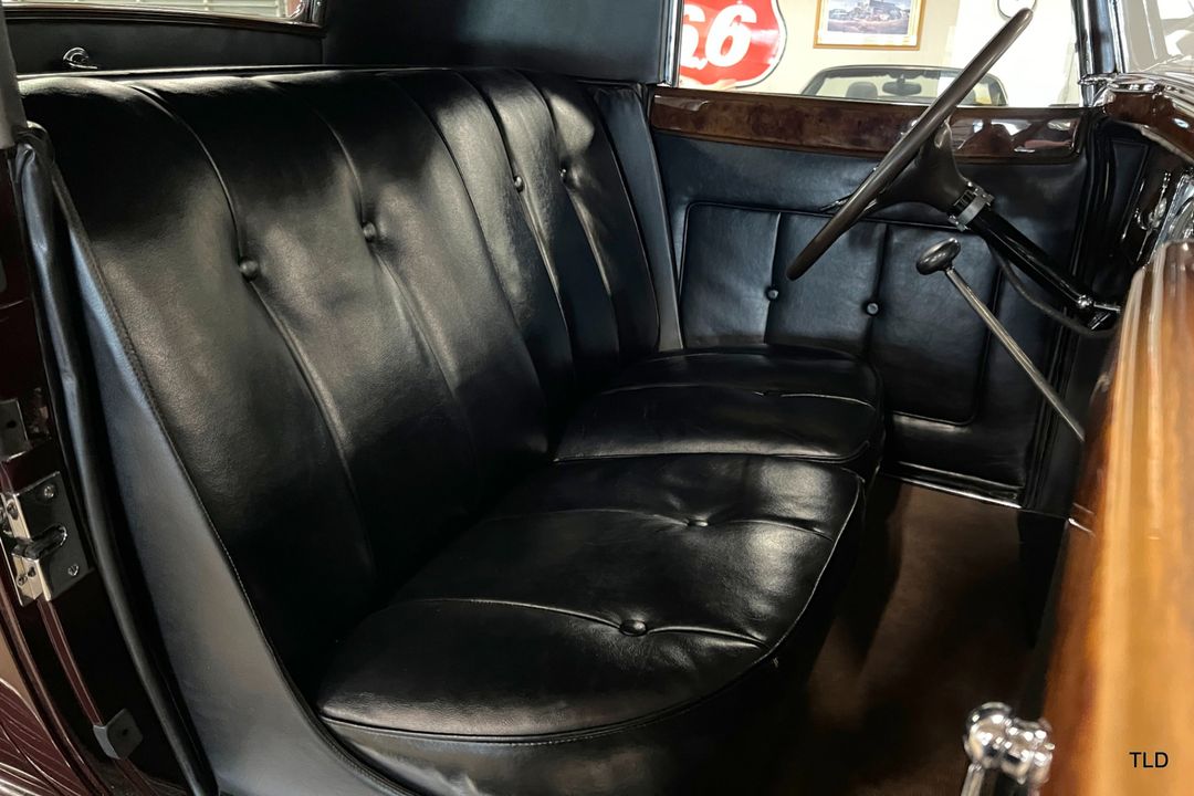 1934 Packard Super Eight