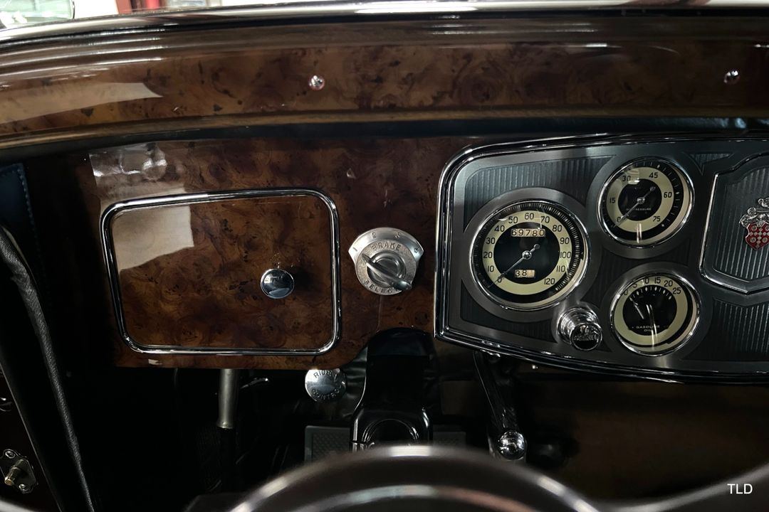 1934 Packard Super Eight