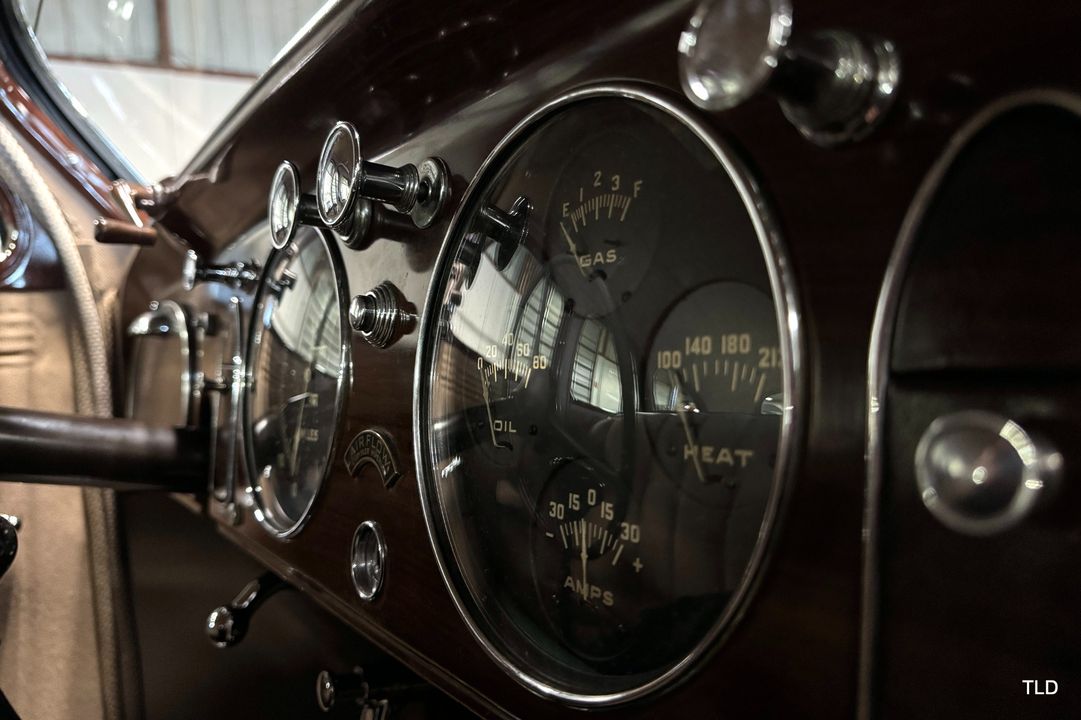 1935 Chrysler Imperial Airflow Series C-2