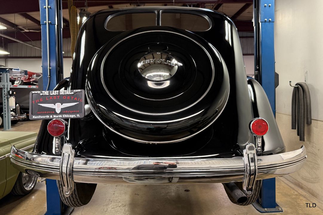 1935 Chrysler Imperial Airflow Series C-2