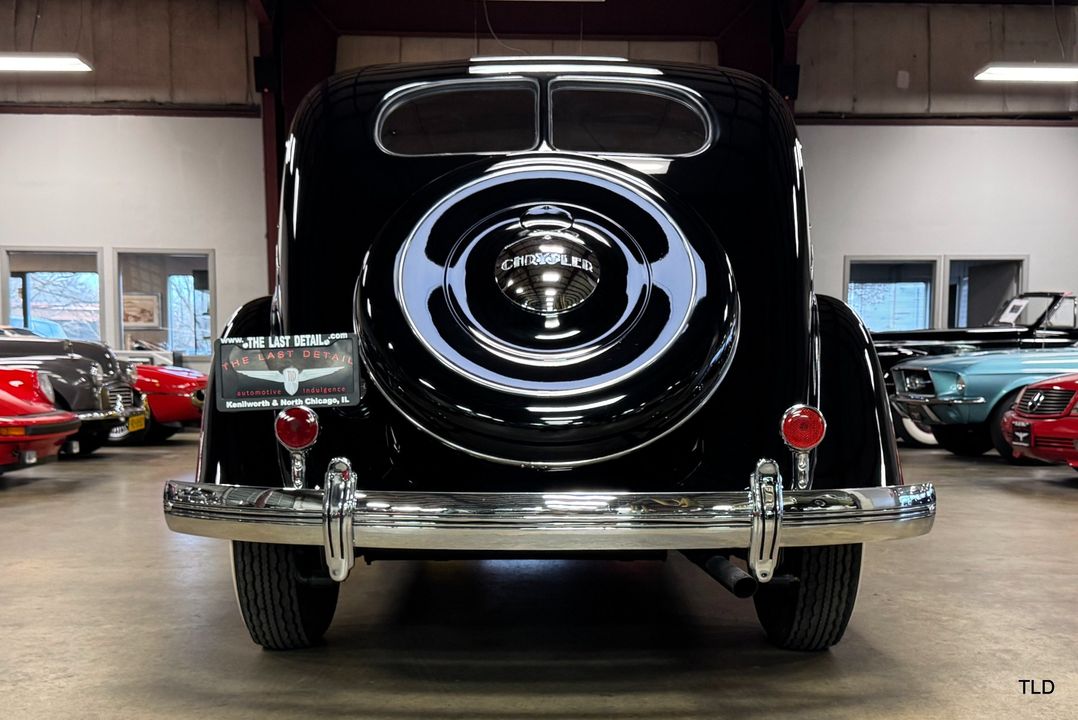 1935 Chrysler Imperial Airflow Series C-2