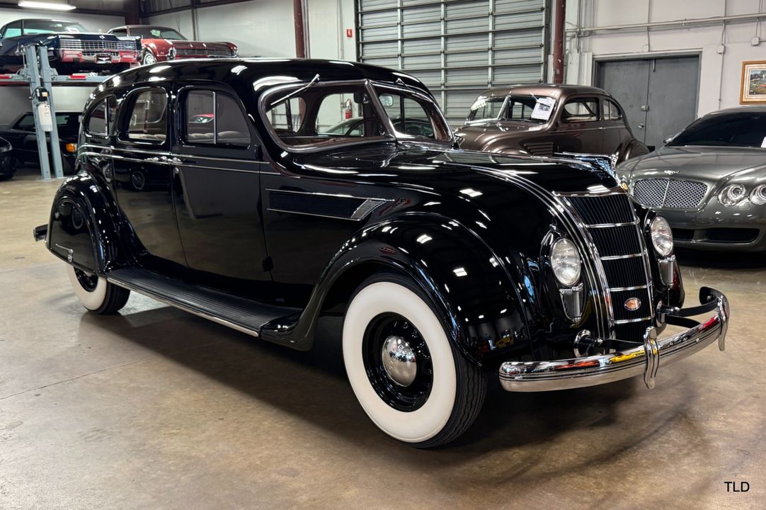 1935 Chrysler Imperial Airflow Series C-2