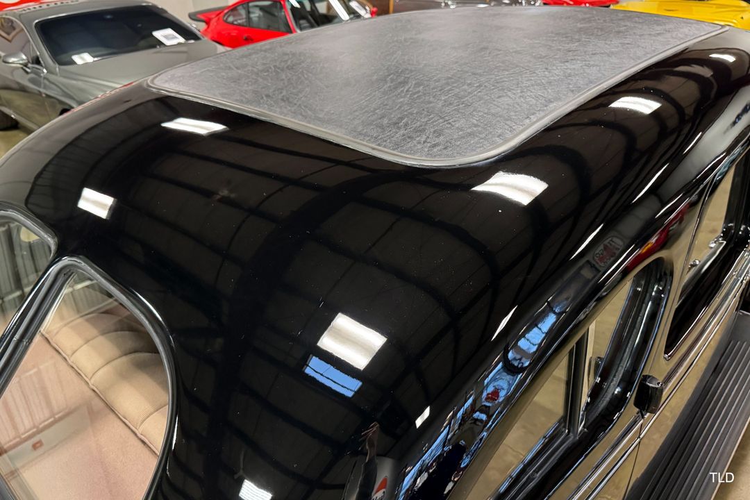 1935 Chrysler Imperial Airflow Series C-2