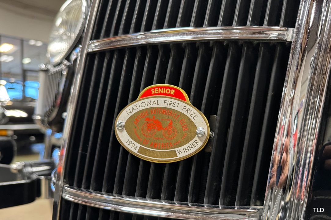 1935 Chrysler Imperial Airflow Series C-2