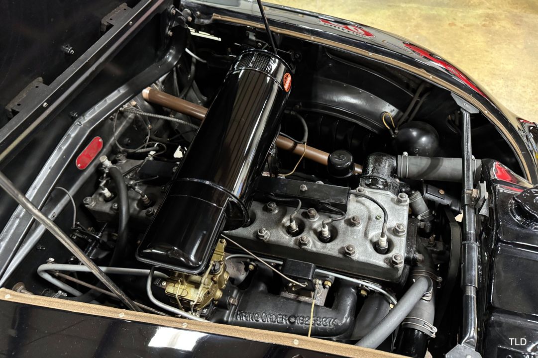 1935 Chrysler Imperial Airflow Series C-2