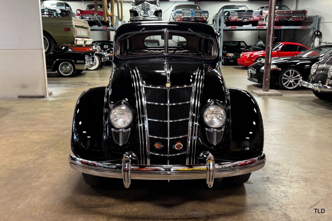 1935 Chrysler Imperial Airflow Series C-2