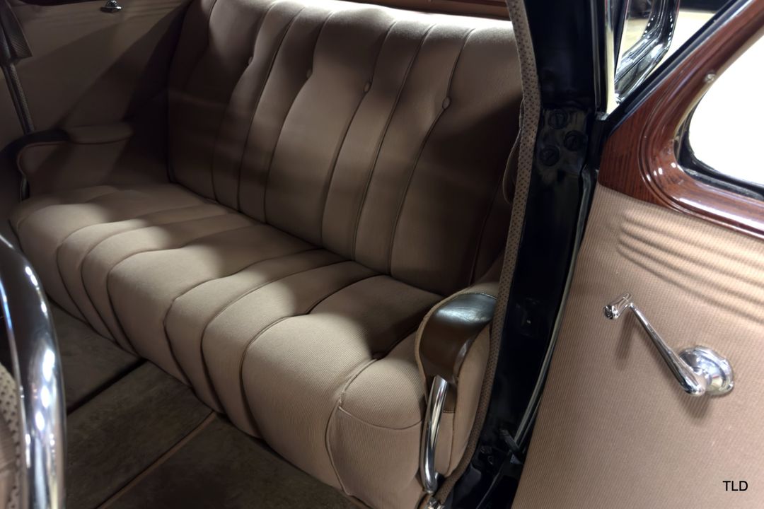 1935 Chrysler Imperial Airflow Series C-2