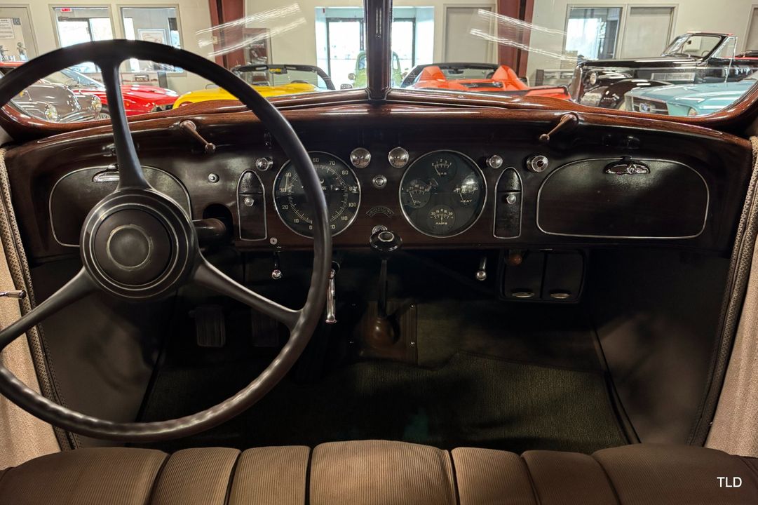 1935 Chrysler Imperial Airflow Series C-2