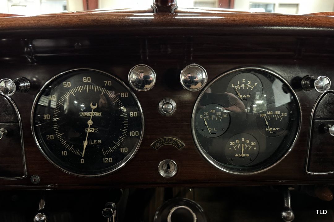 1935 Chrysler Imperial Airflow Series C-2