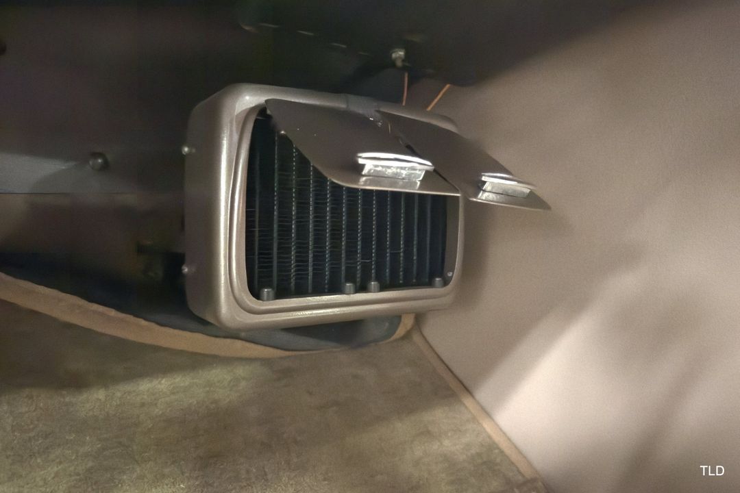 1935 Chrysler Imperial Airflow Series C-2