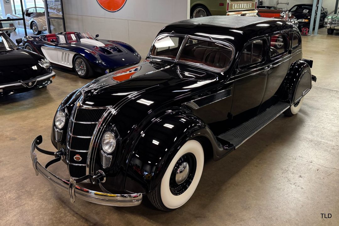 1935 Chrysler Imperial Airflow Series C-2