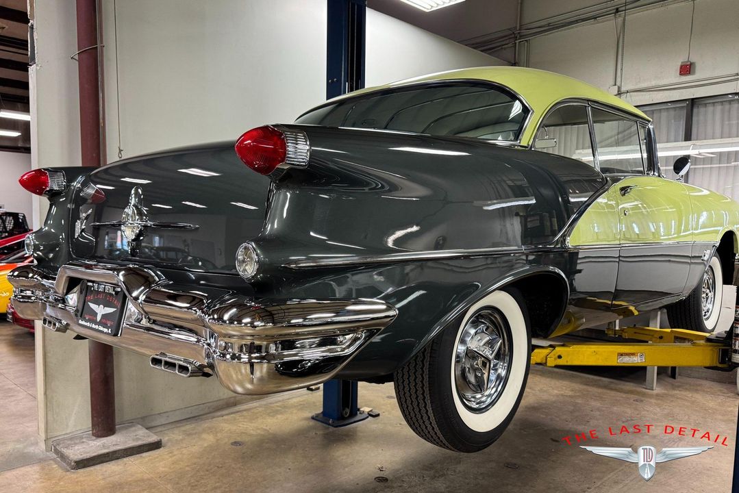 1956 Oldsmobile Super 88 Holiday