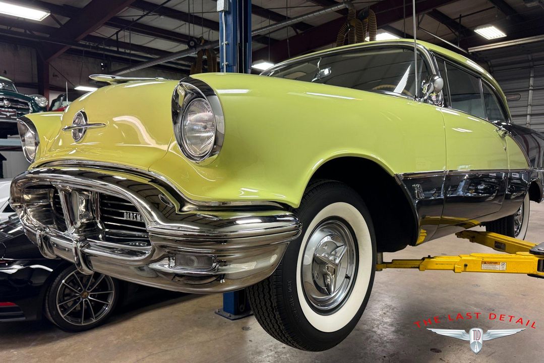 1956 Oldsmobile Super 88 Holiday