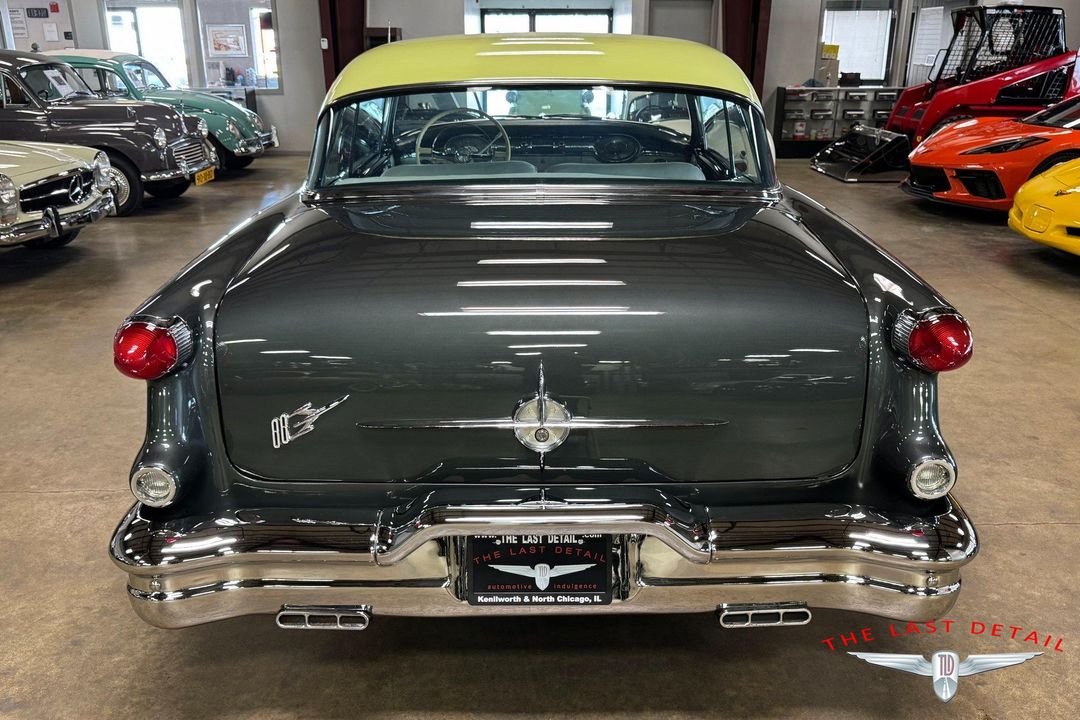 1956 Oldsmobile Super 88 Holiday
