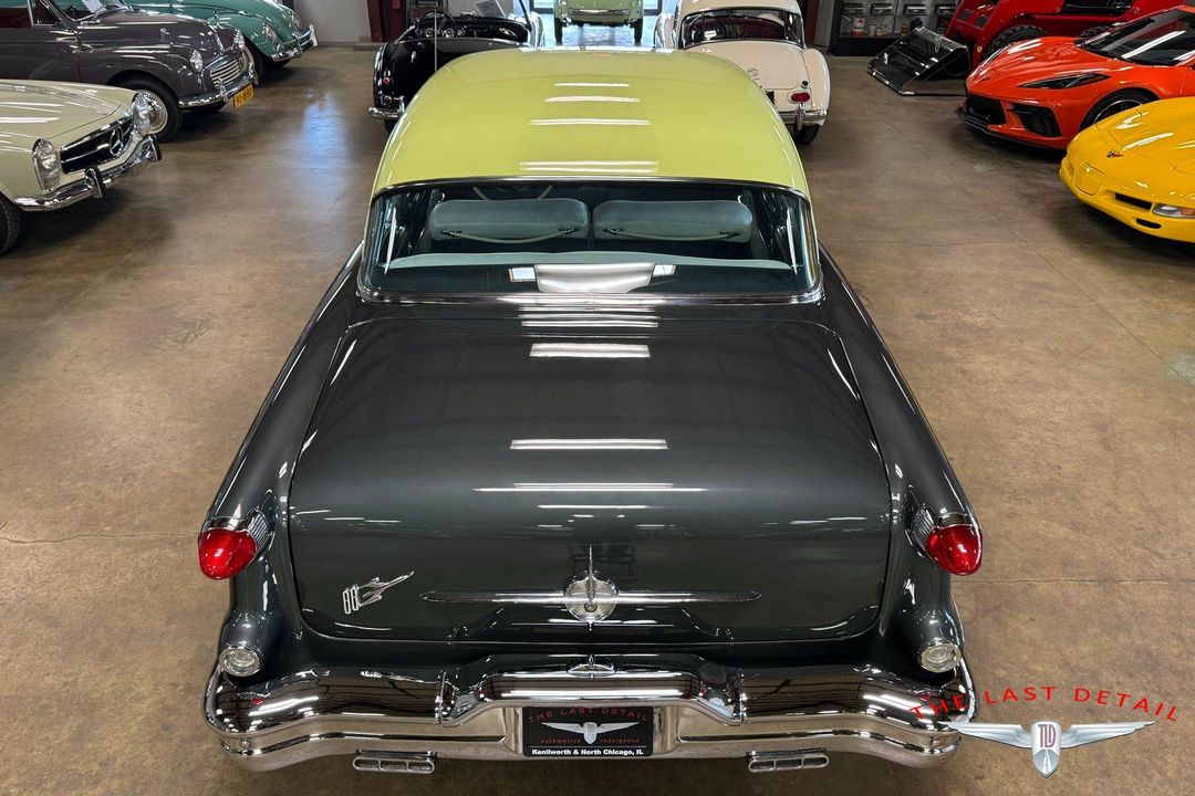 1956 Oldsmobile Super 88 Holiday
