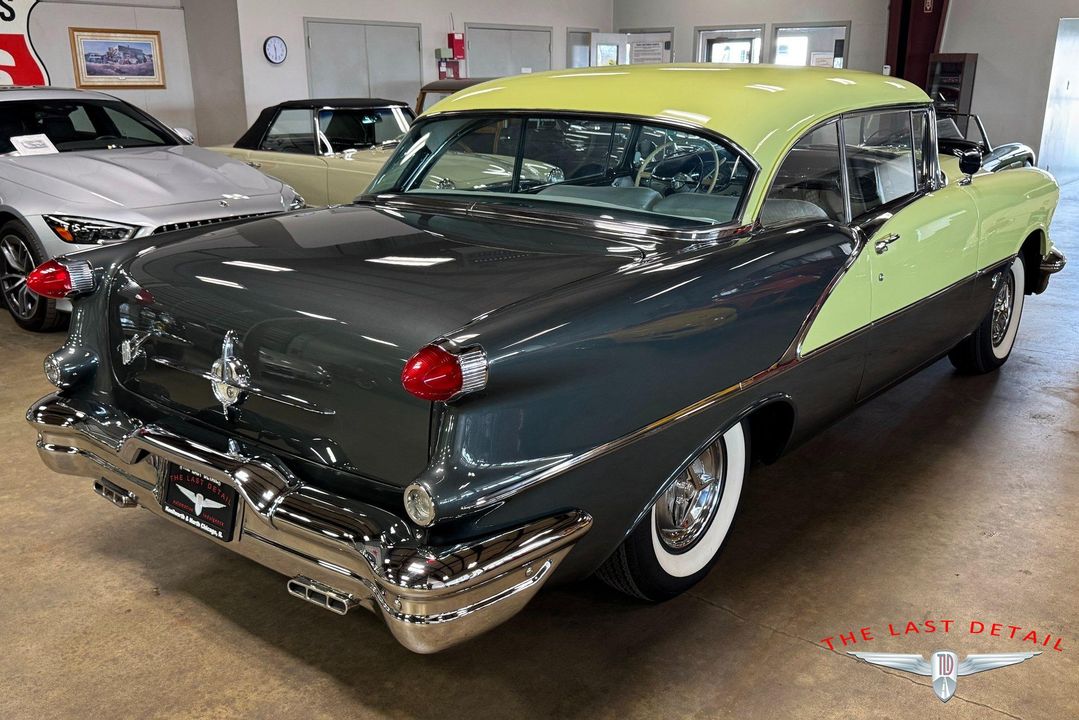 1956 Oldsmobile Super 88 Holiday