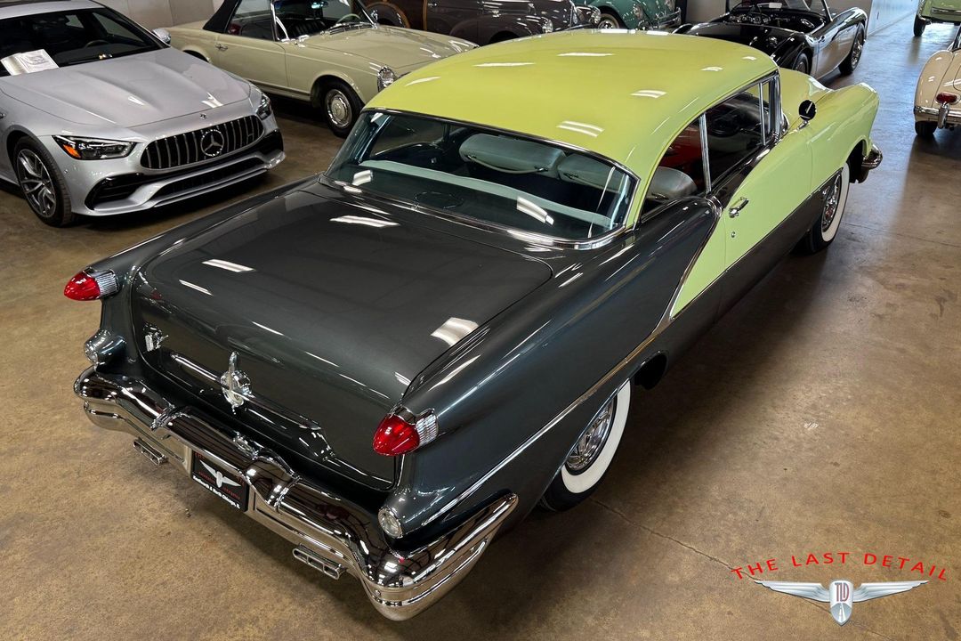 1956 Oldsmobile Super 88 Holiday