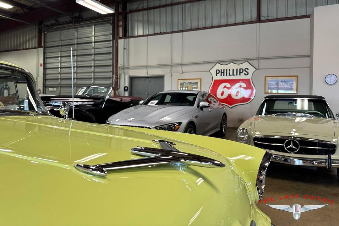 1956 Oldsmobile Super 88 Holiday
