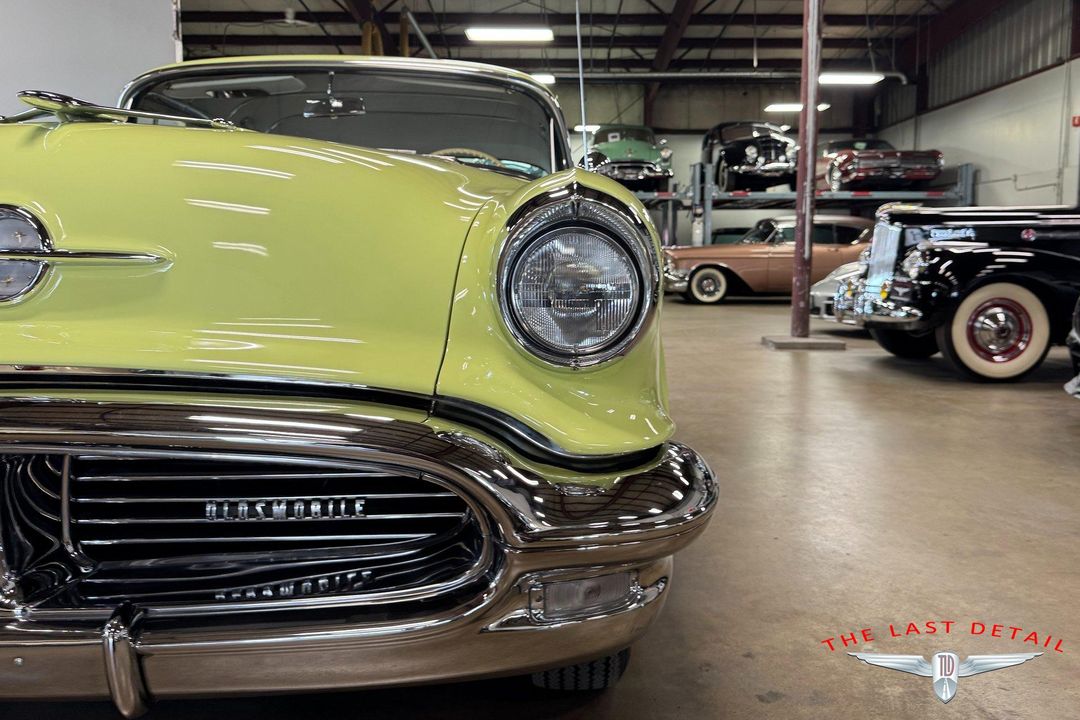 1956 Oldsmobile Super 88 Holiday