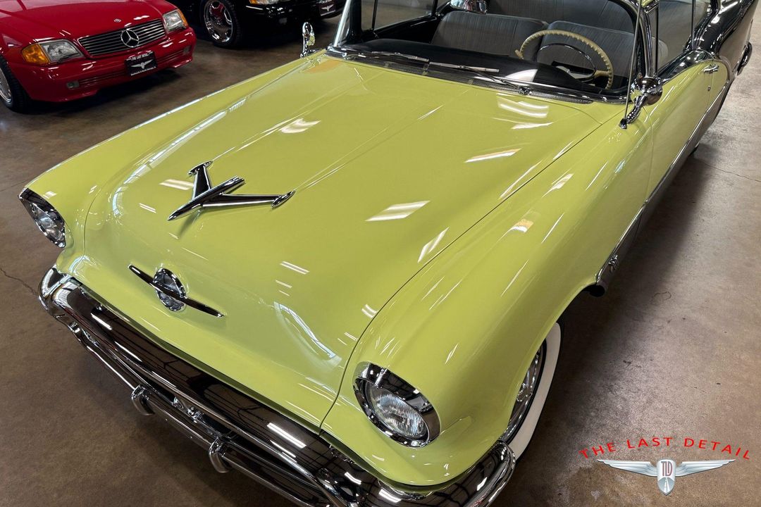 1956 Oldsmobile Super 88 Holiday