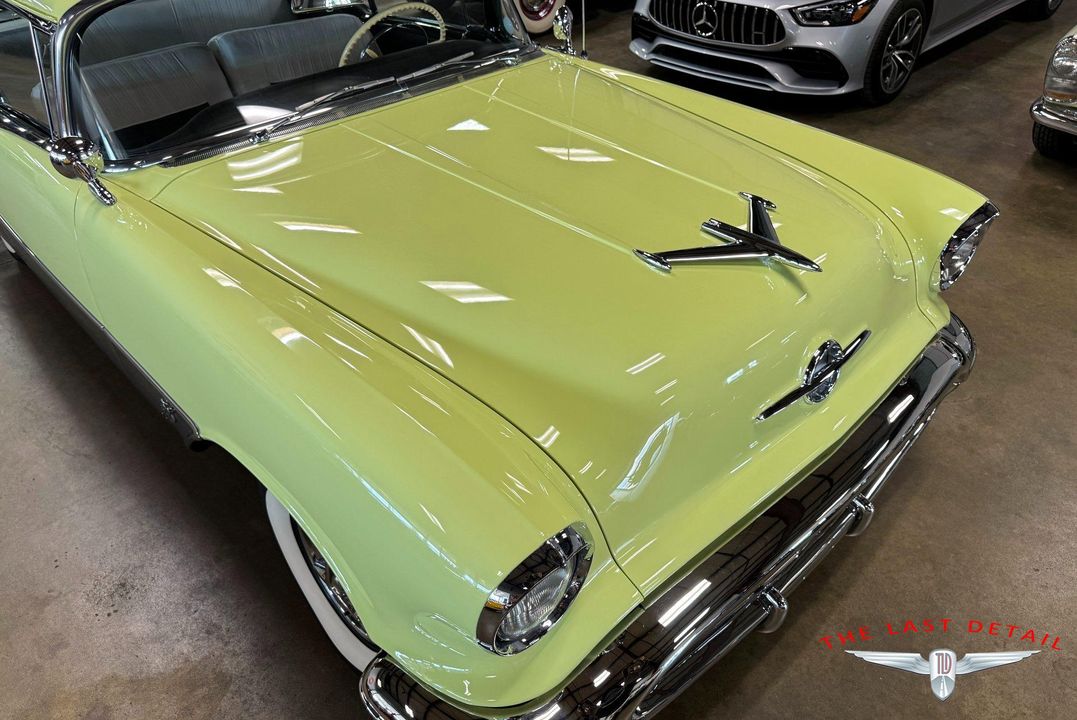 1956 Oldsmobile Super 88 Holiday