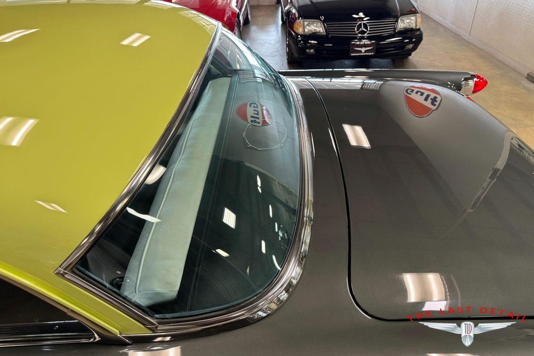 1956 Oldsmobile Super 88 Holiday