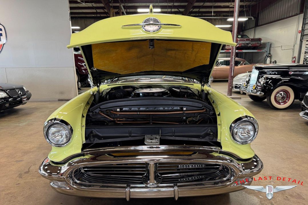 1956 Oldsmobile Super 88 Holiday