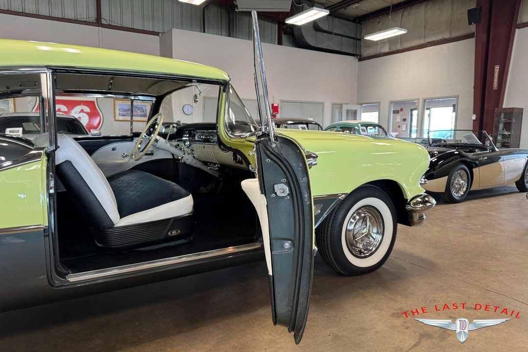 1956 Oldsmobile Super 88 Holiday
