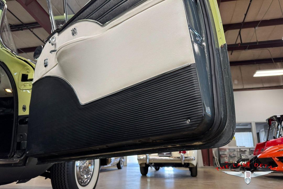 1956 Oldsmobile Super 88 Holiday