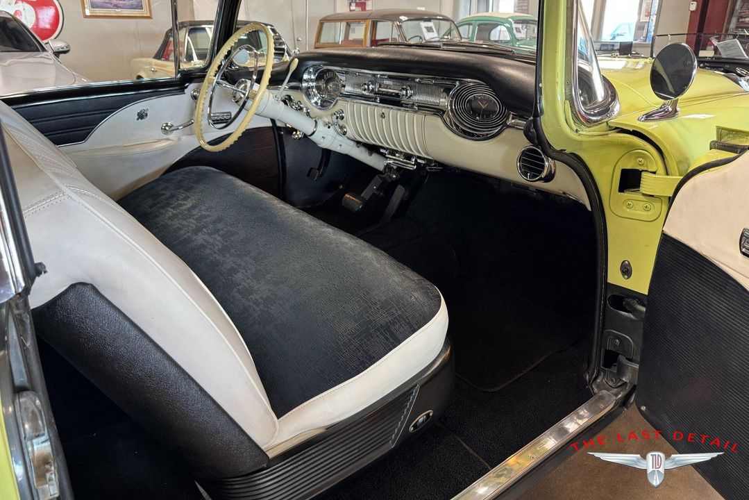 1956 Oldsmobile Super 88 Holiday